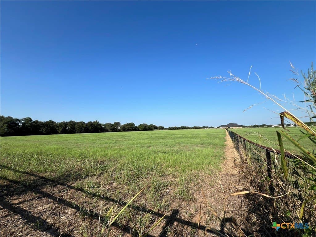 5 acres in Bell County - photo 4