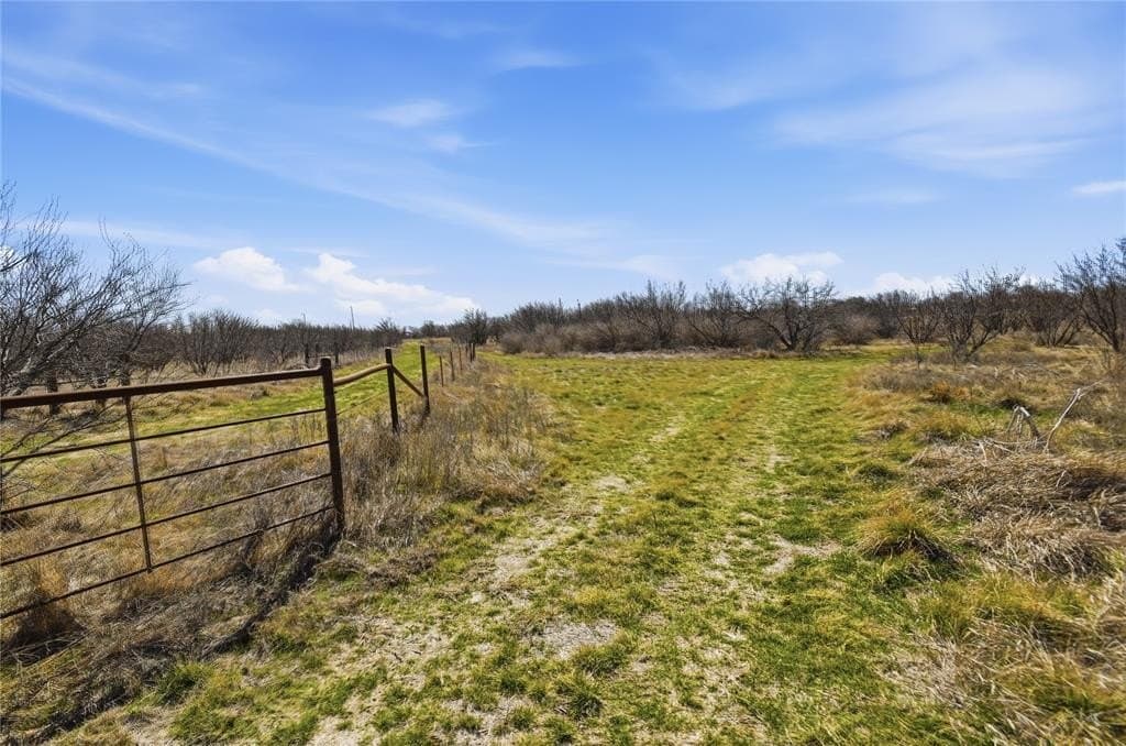 32.76 acres in Stephens County - photo 9