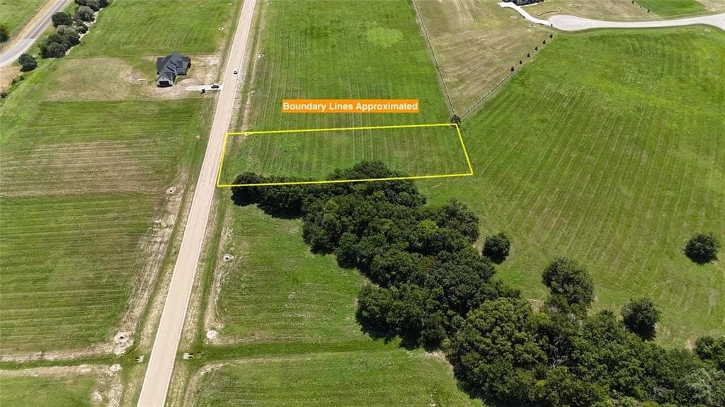 1.02 acres in Navarro County - photo 5