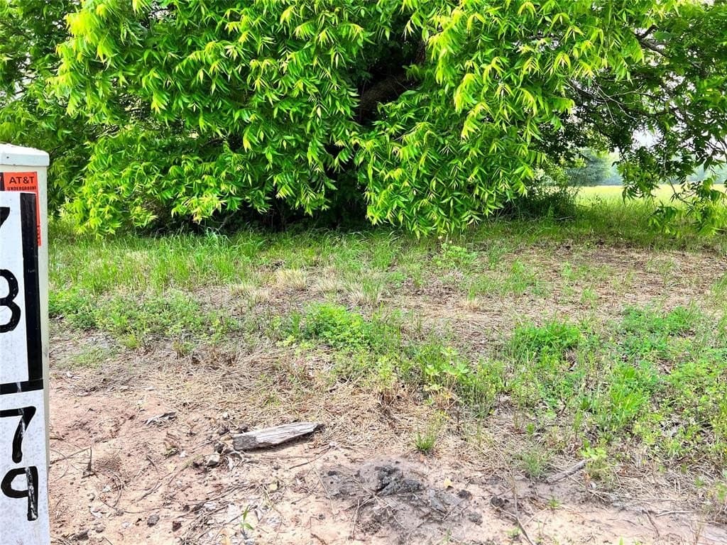 1.02 acres in Navarro County - photo 4