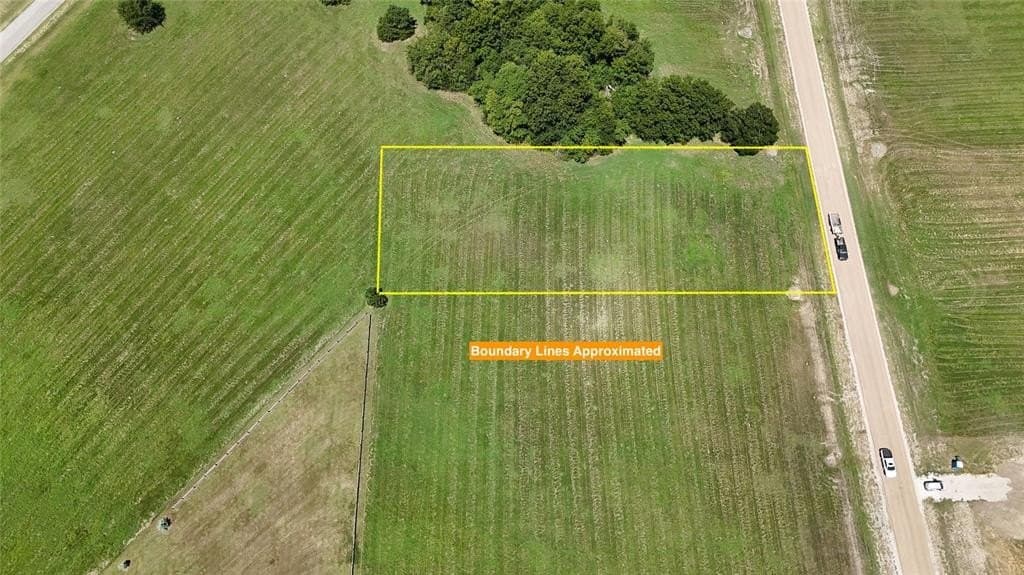 1.02 acres in Navarro County - photo 7