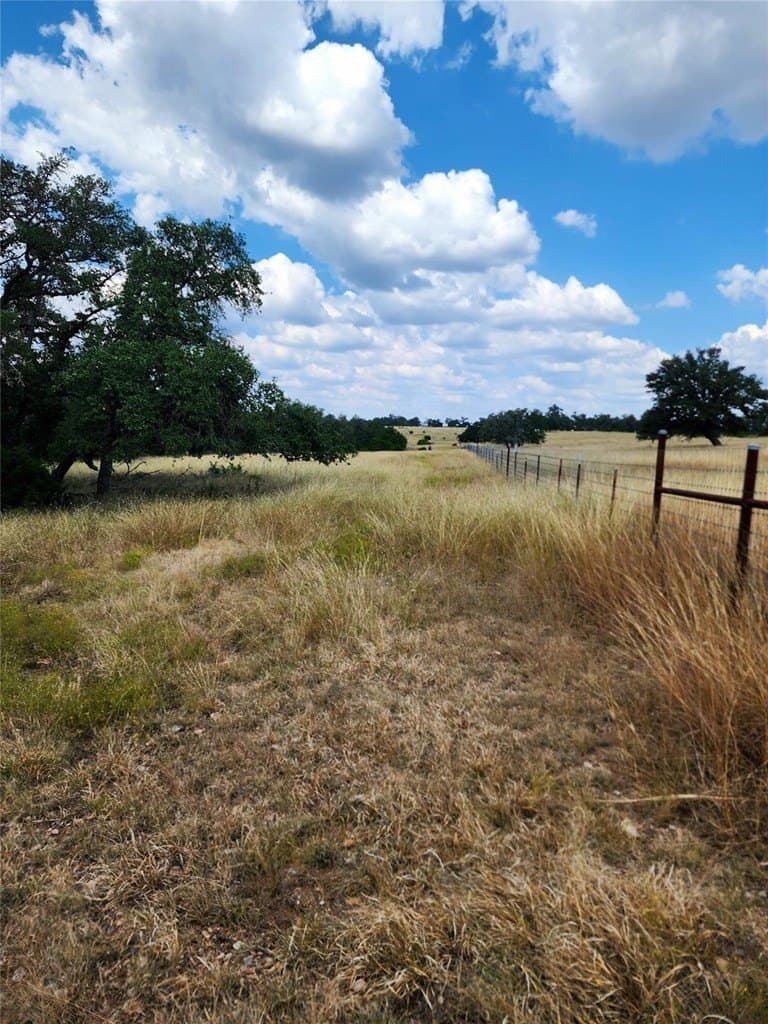 476 acres in Bandera County - photo 18