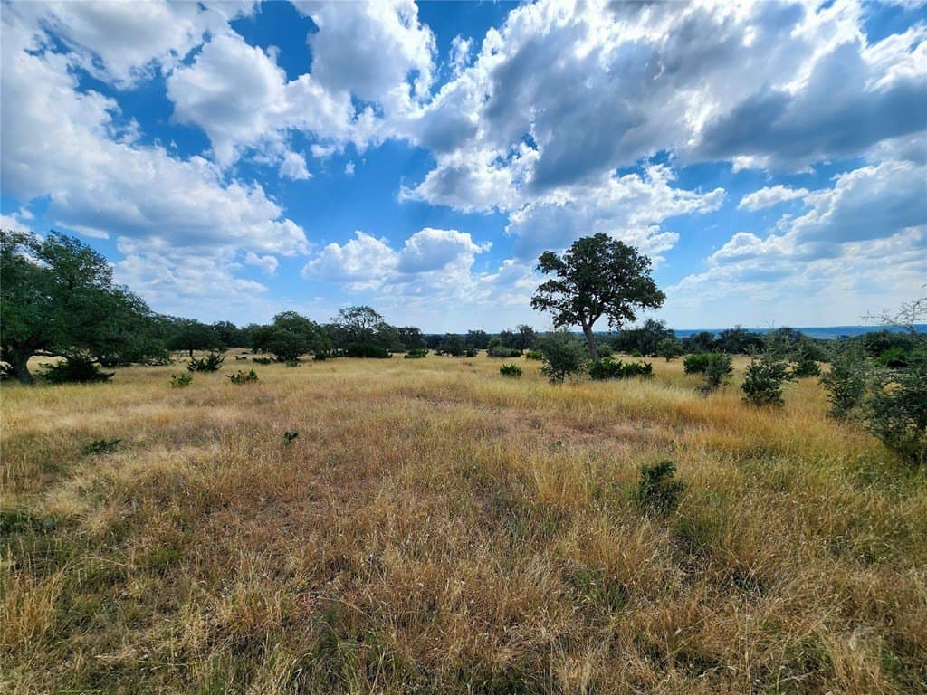476 acres in Bandera County - photo 16