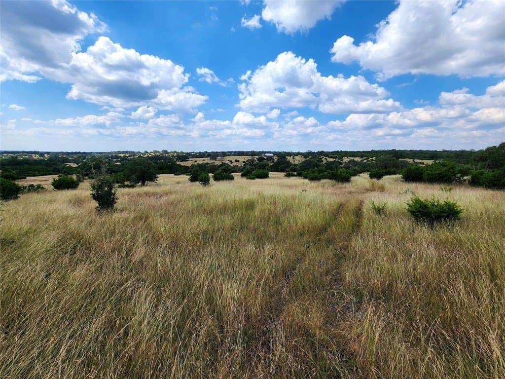 476 acres in Bandera County - photo 11