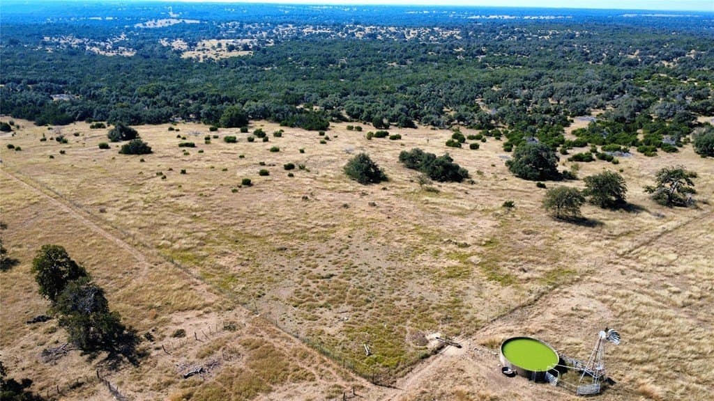 476 acres in Bandera County - photo 3