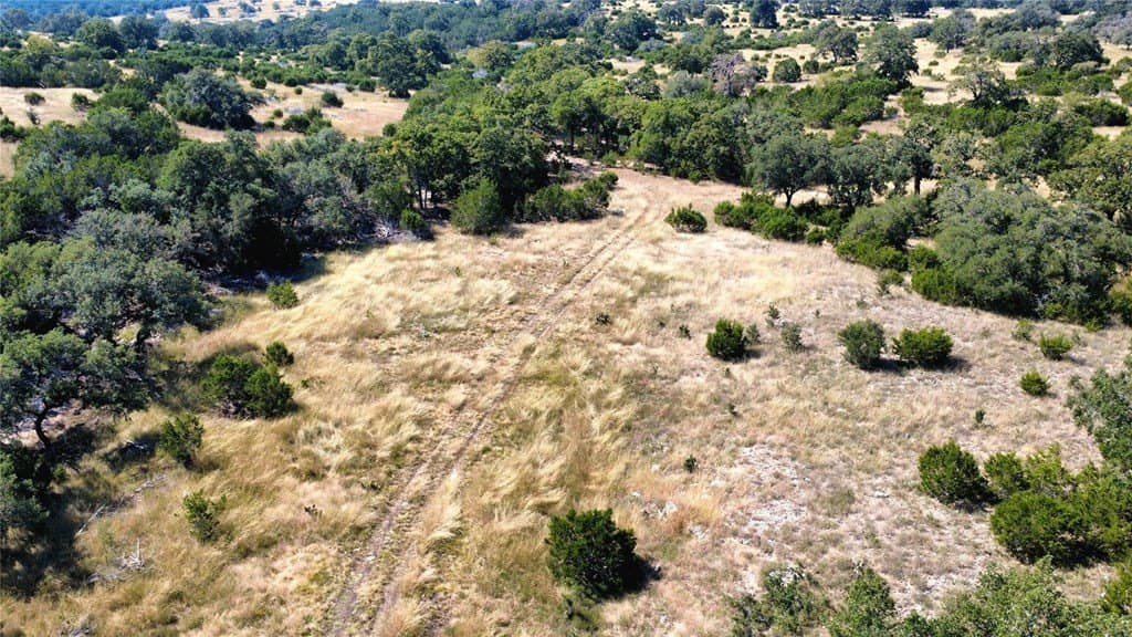 476 acres in Bandera County - photo 6
