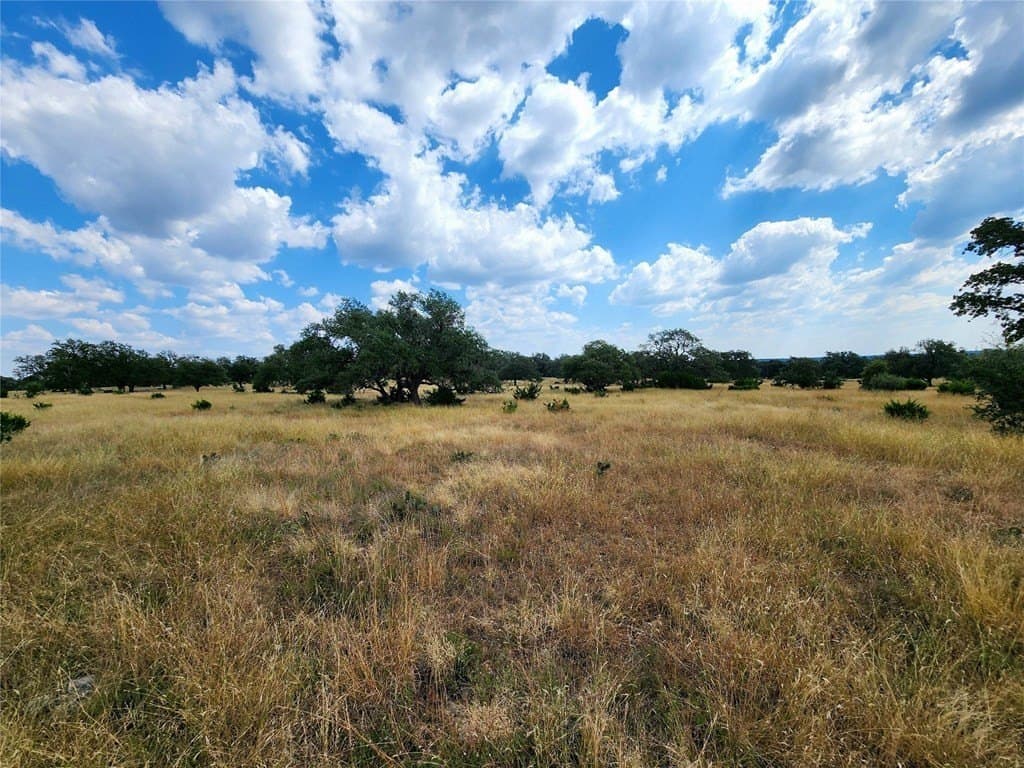 476 acres in Bandera County - photo 15