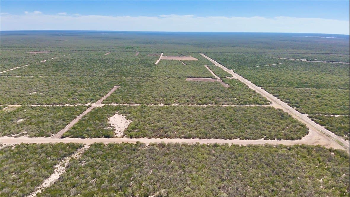 475.29 acres in Webb County - photo 4