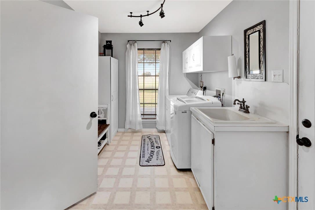 22.07 acres in Victoria County - photo 23