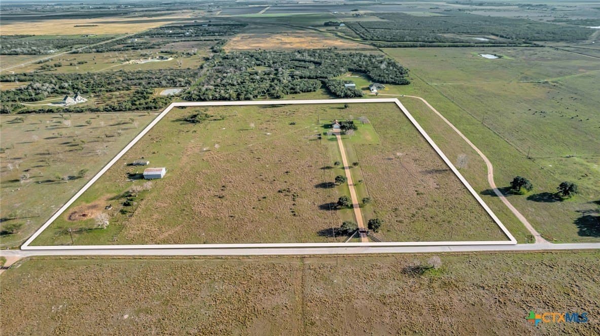 22.07 acres in Victoria County - photo 2