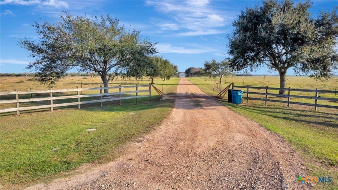22.07 acres in Victoria County - photo 3