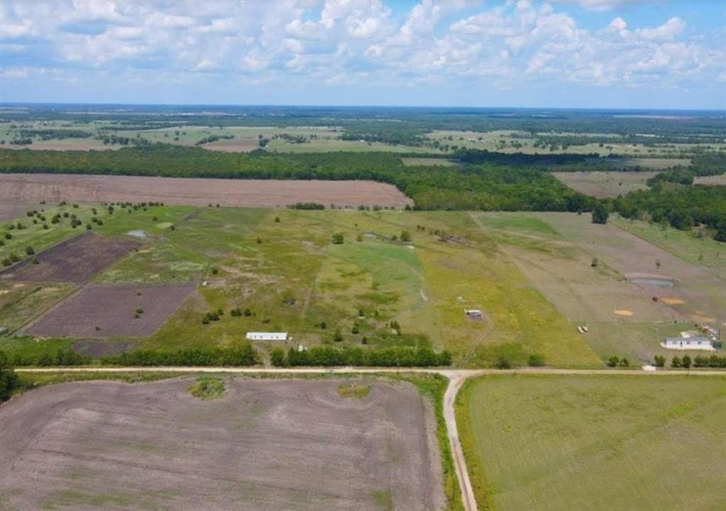 10.04 acres in Lamar County - photo 2