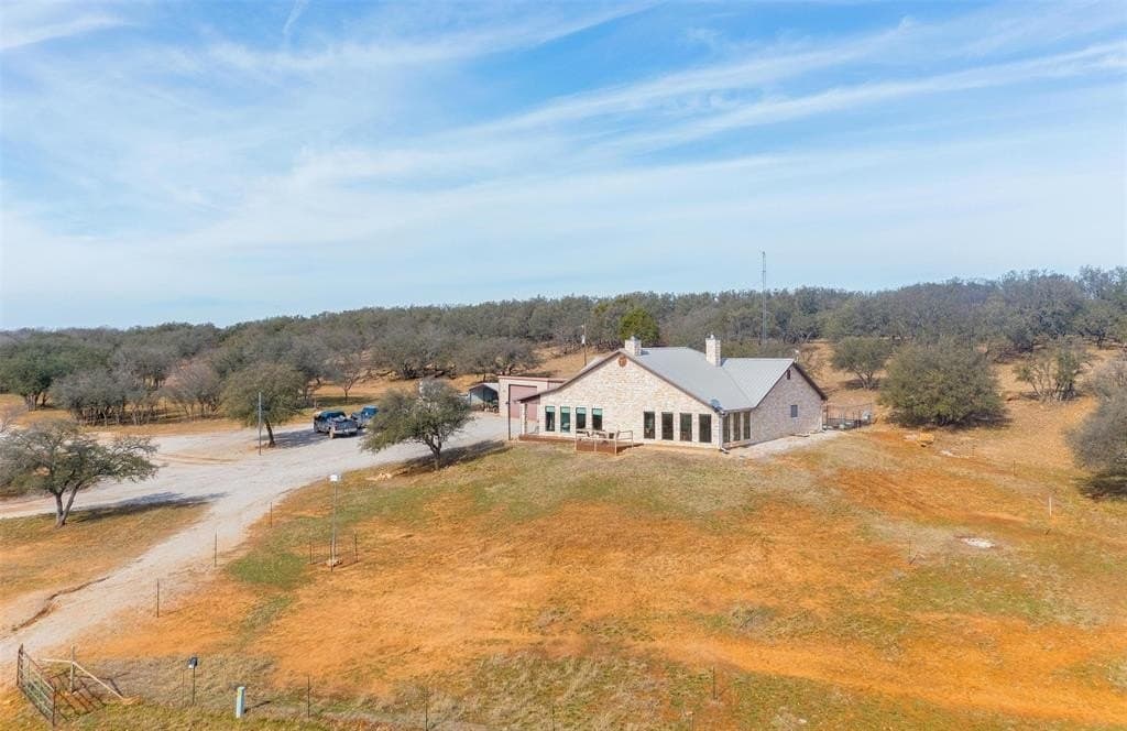 305 acres in Eastland County - photo 8