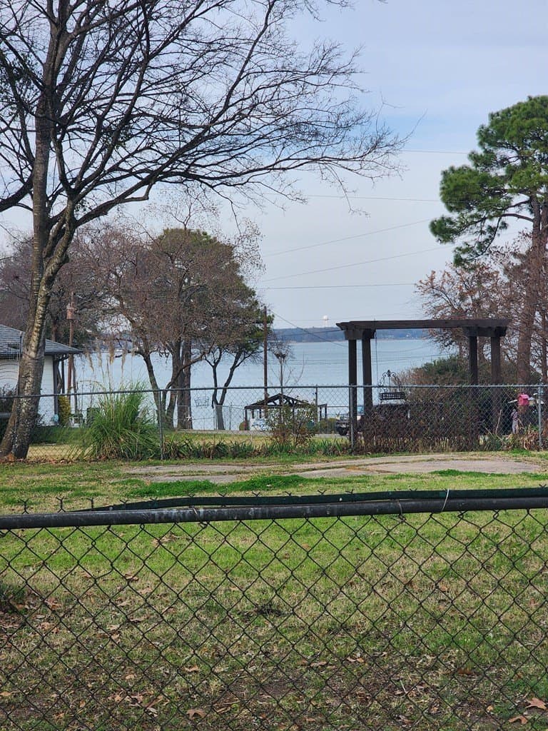 0.18 acres in Henderson County - photo 3