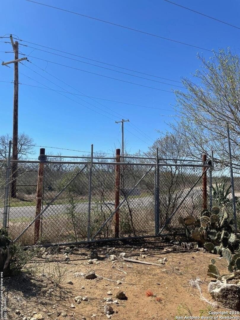 14.76 acres in Atascosa County - photo 12