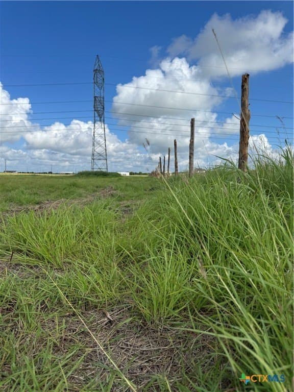 10.01 acres in Guadalupe County - photo 15