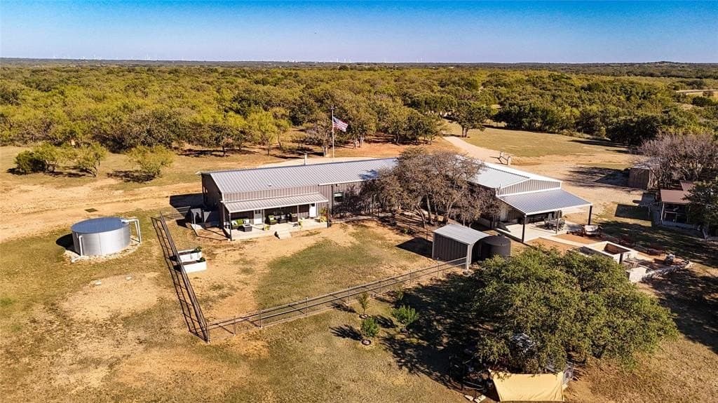 202 acres in Stephens County - photo 33