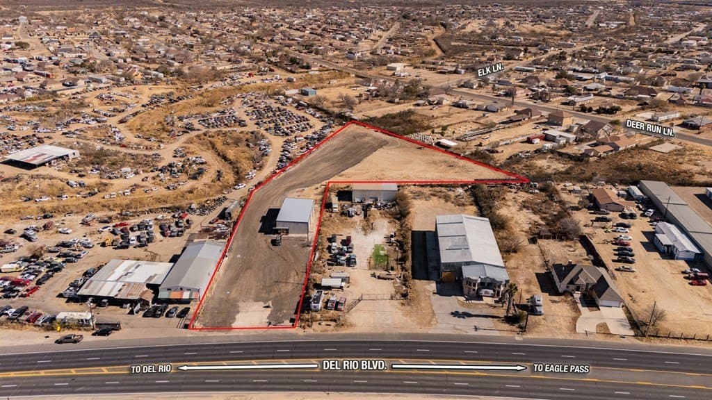 130,680 acres in Maverick County - photo 12