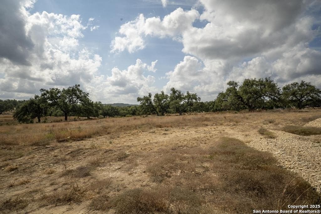 5 acres in Comal County - photo 19