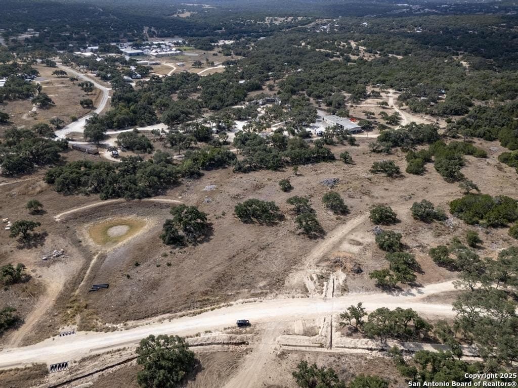5 acres in Comal County - photo 4