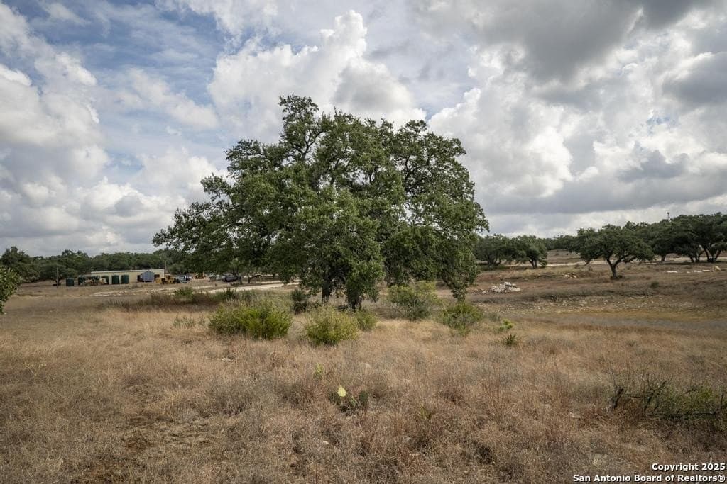 5 acres in Comal County - photo 40