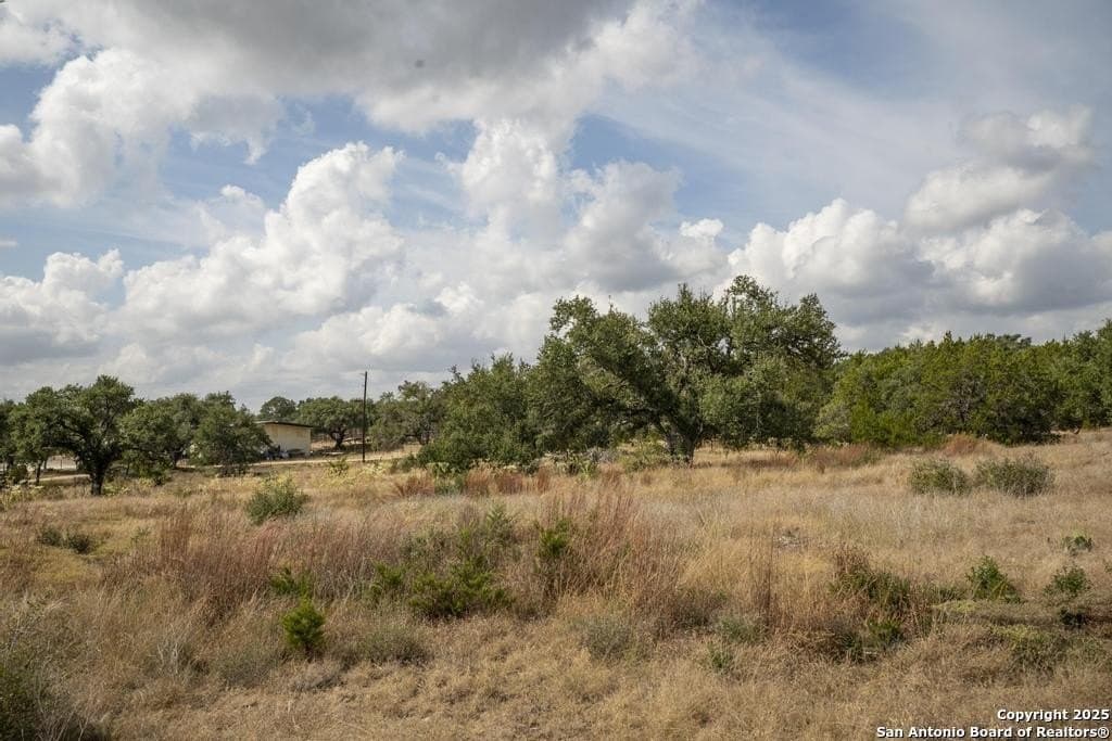 5 acres in Comal County - photo 28