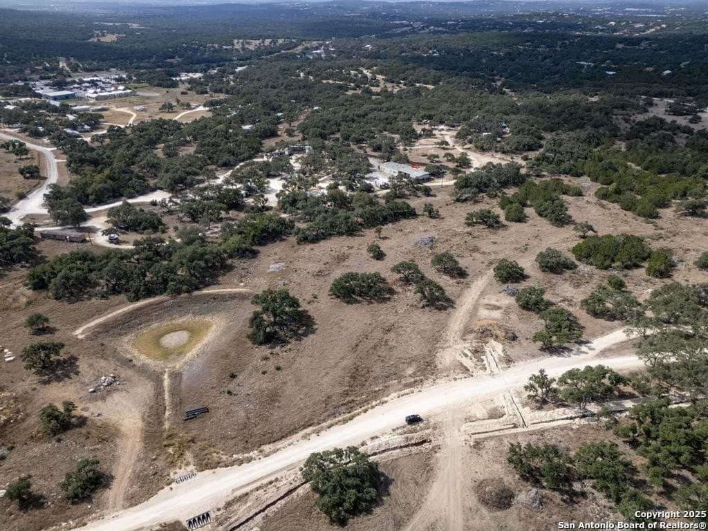 5 acres in Comal County - photo 3