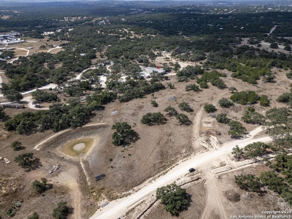 5 acres in Comal County - photo 2