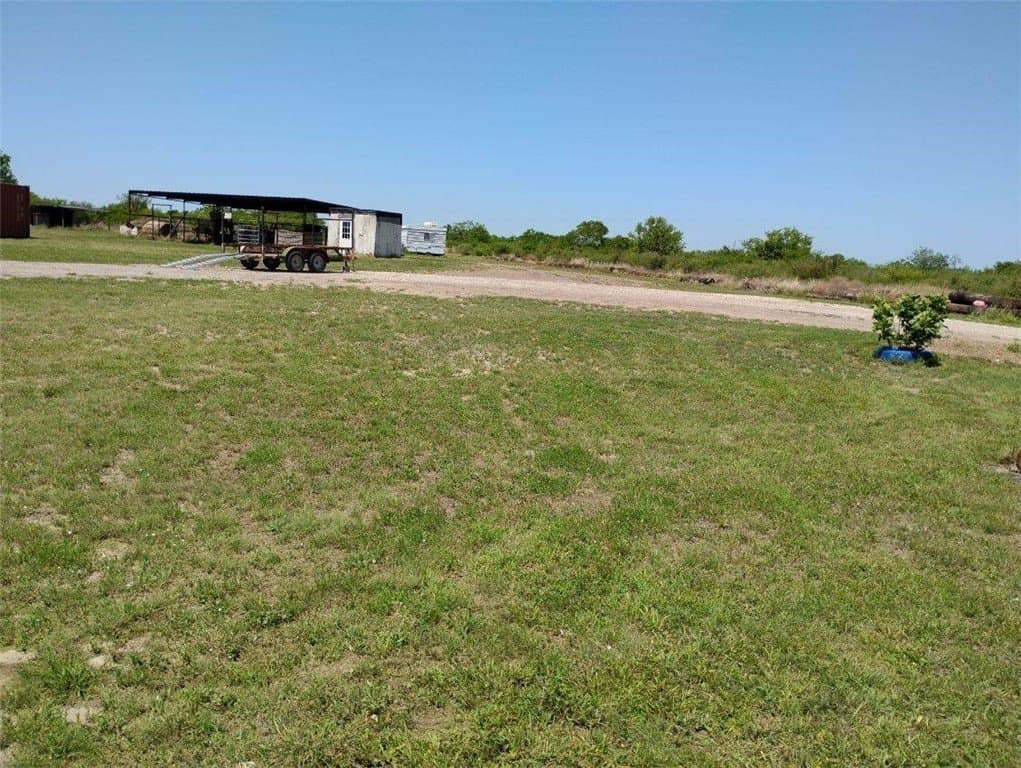 10.76 acres in Live Oak County - photo 9