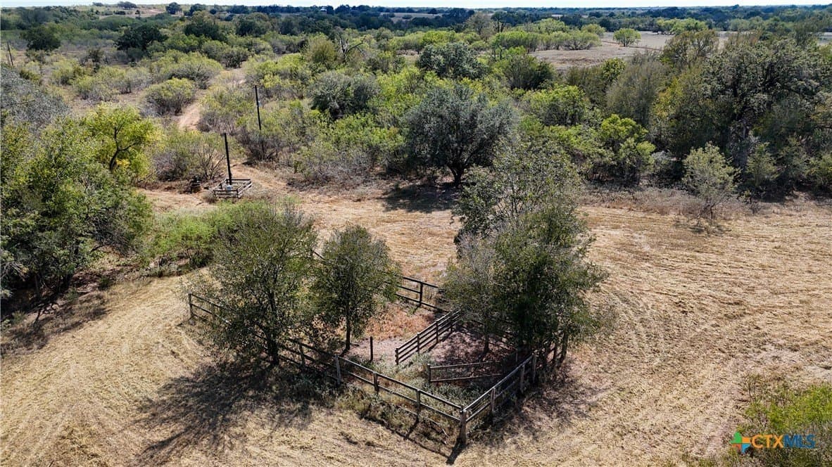 22.29 acres in Gonzales County - photo 10