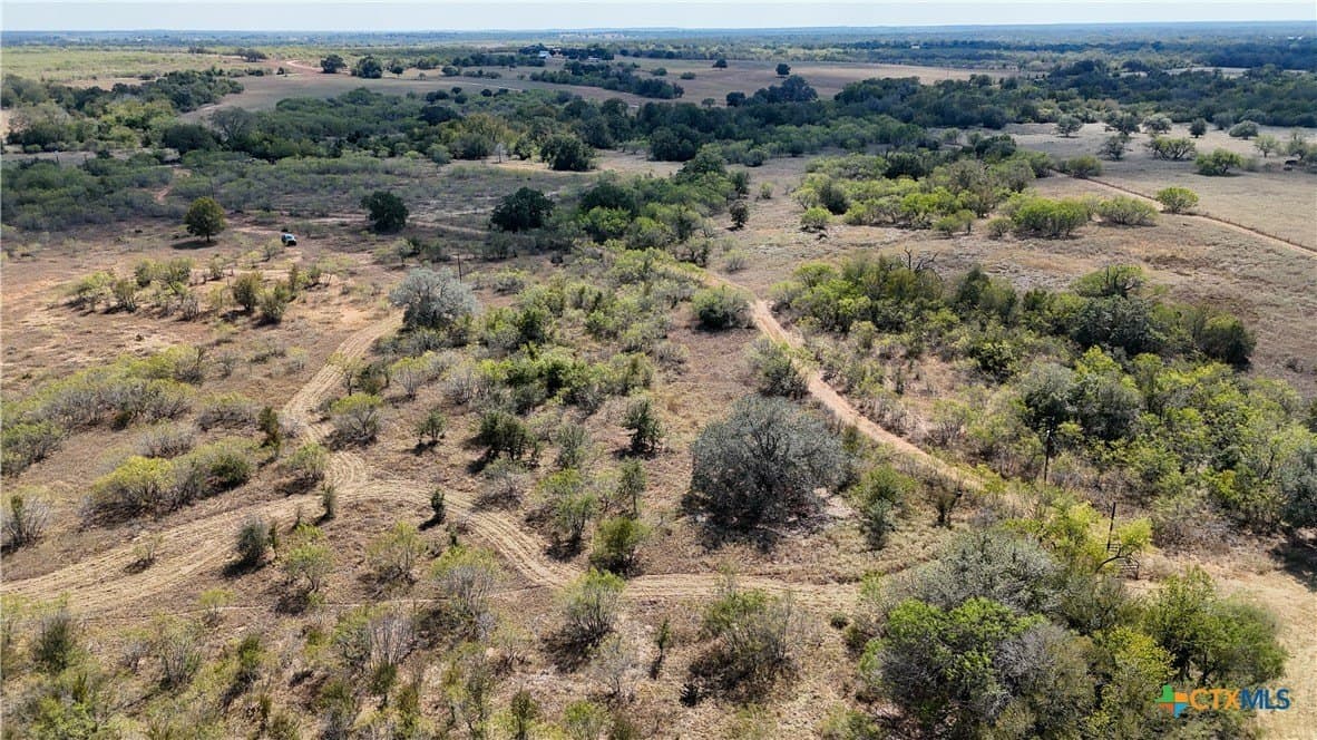 22.29 acres in Gonzales County - photo 5