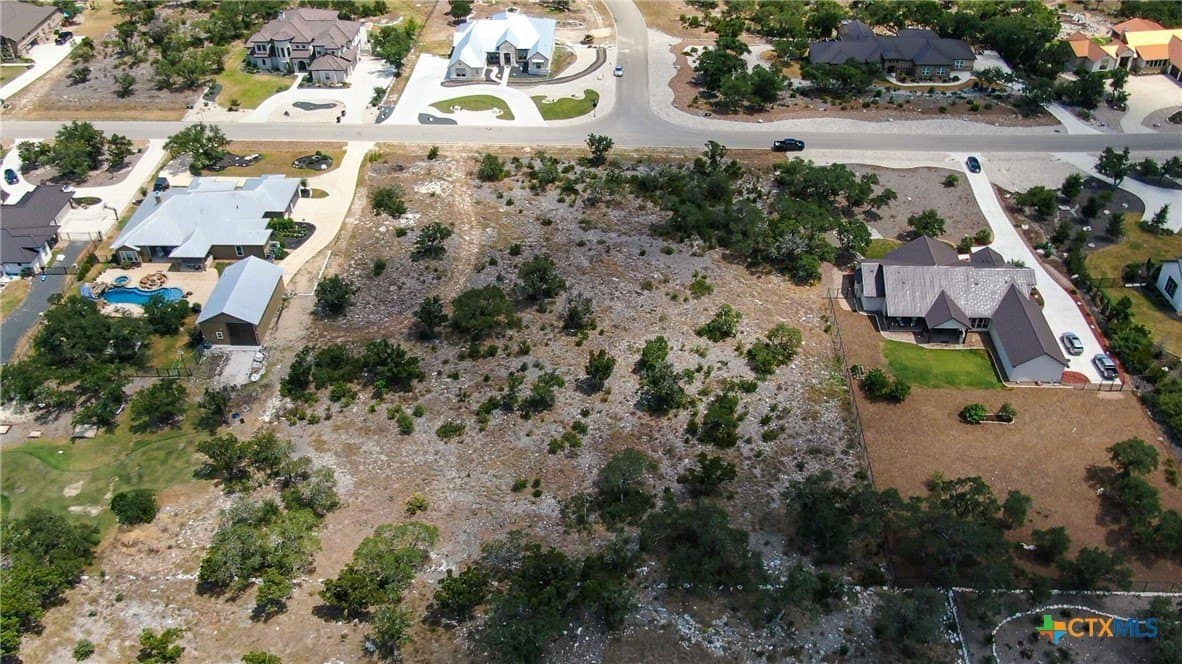2 acres in Comal County - photo 9