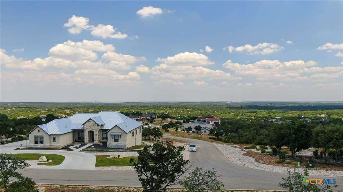 2 acres in Comal County - photo 5