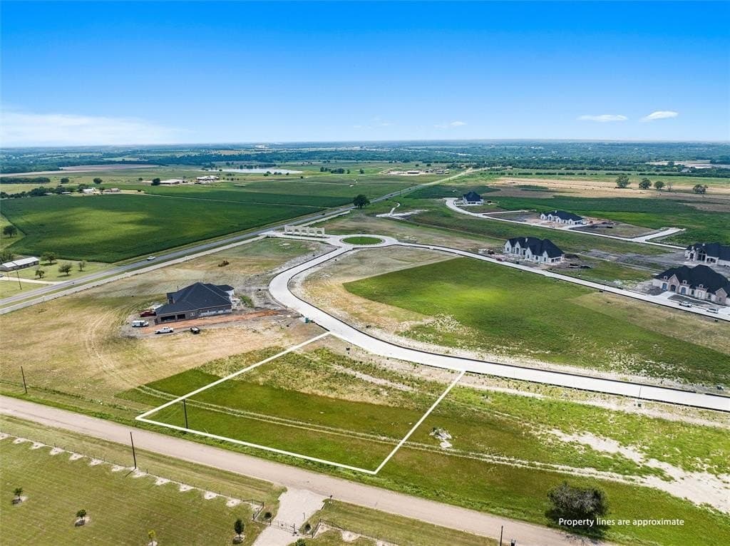 0.92 acres in McLennan County - photo 10
