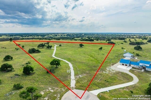 10.06 acres in Gillespie County - photo 2
