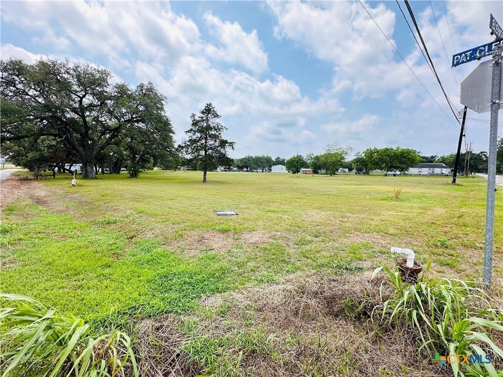 1.84 acres in Lavaca County - photo 10