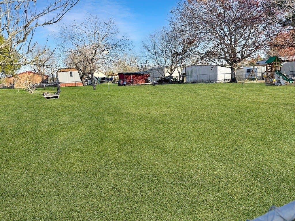 0.25 acres in Fayette County - photo 3