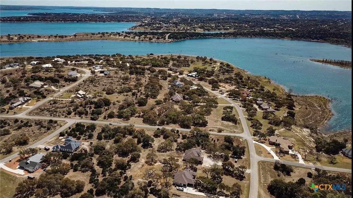 0.72 acres in Comal County - photo 7