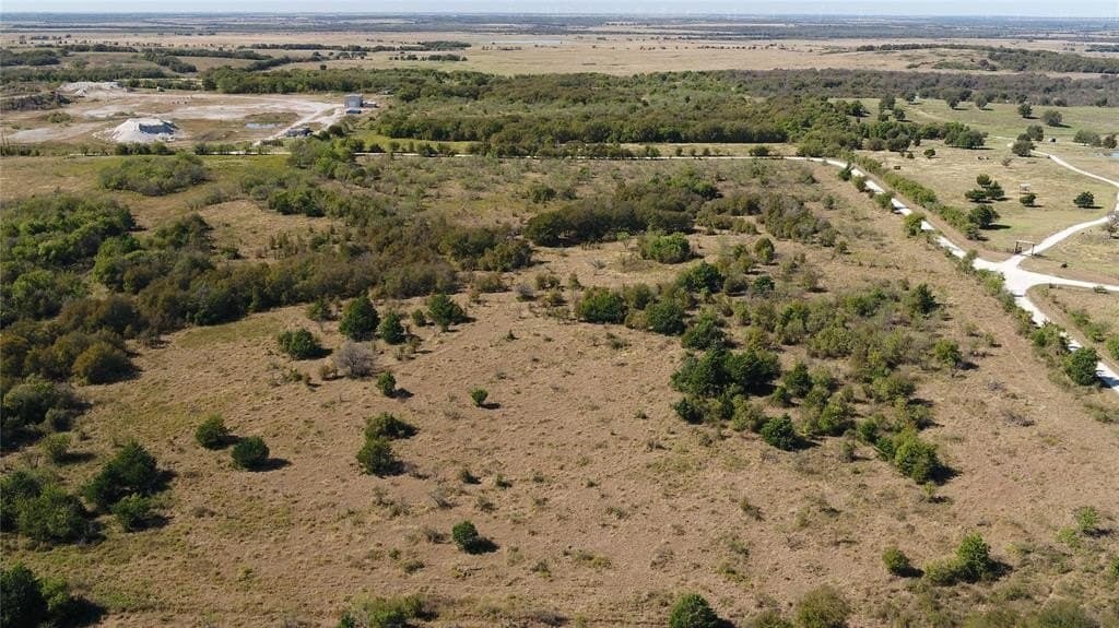 10 acres in Limestone County - photo 4