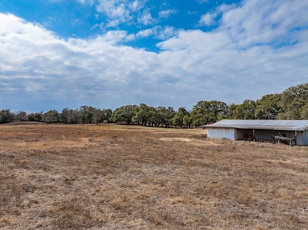20 acres in Fayette County - photo 2