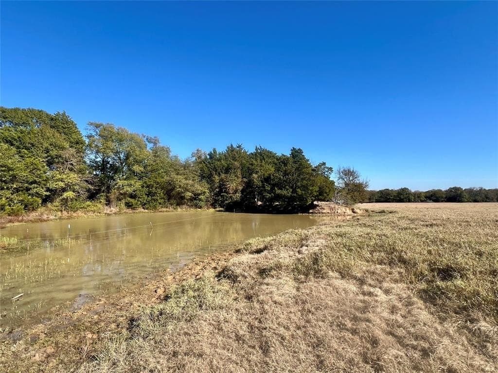 30.4 acres in Henderson County - photo 5