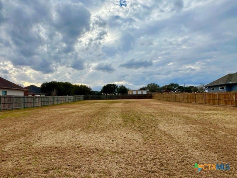 0.4 acres in Guadalupe County - photo 6