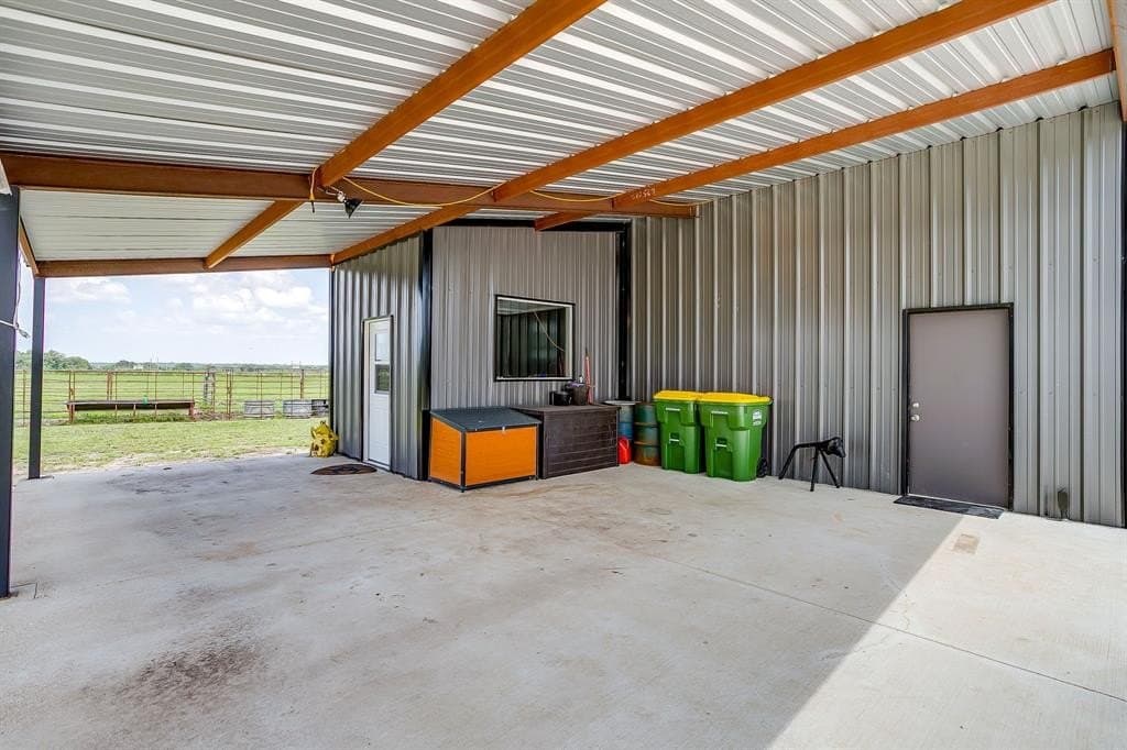 10 acres in Hill County - photo 35