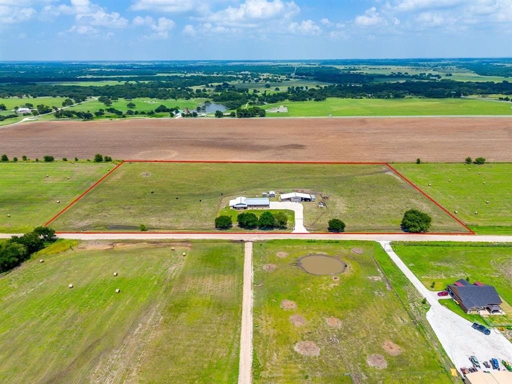 10 acres in Hill County - photo 40