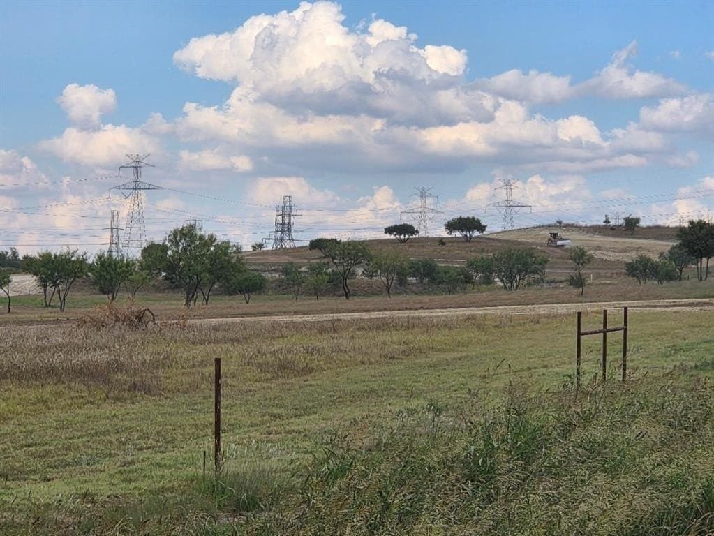 1.79 acres in Tarrant County - photo 5