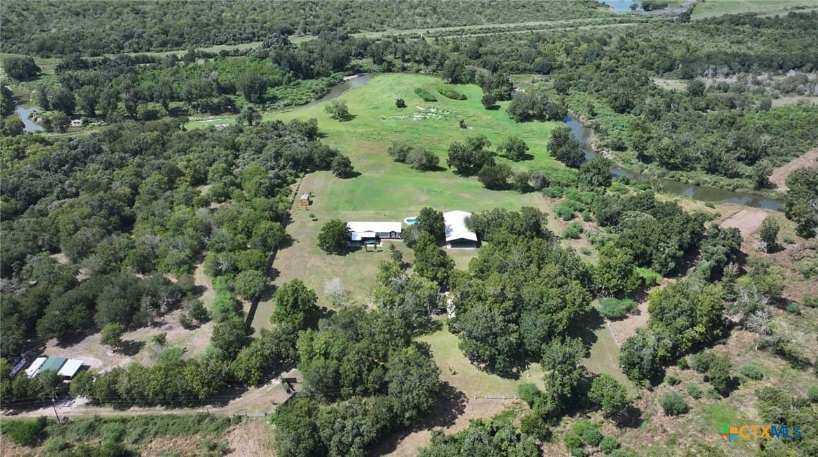 18.3 acres in Victoria County - photo 2