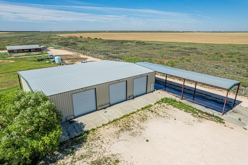 10 acres in Gaines County - photo 40