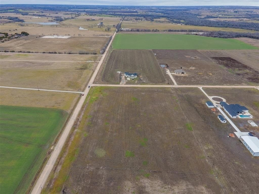 2.5 acres in Johnson County - photo 2