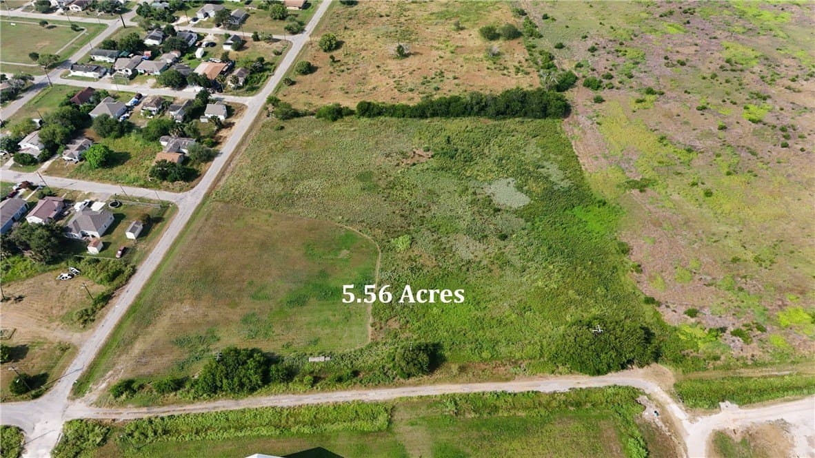 5.56 acres in San Patricio County - photo 3