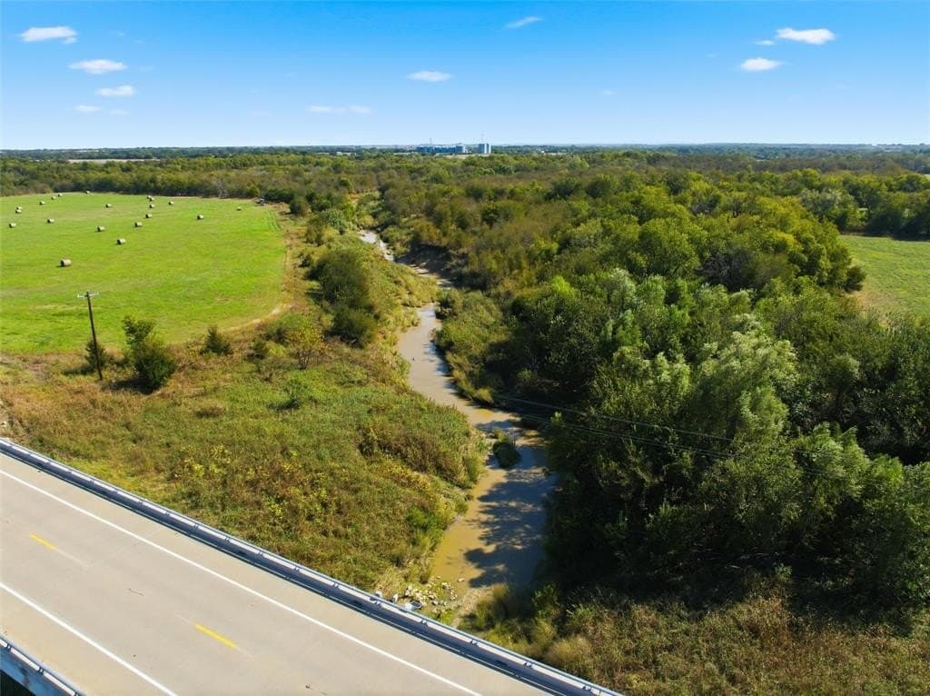 23.1 acres in Falls County - photo 5